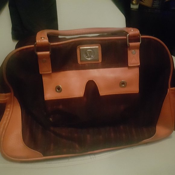 Lululemon on the move bag - Picture 3 of 3